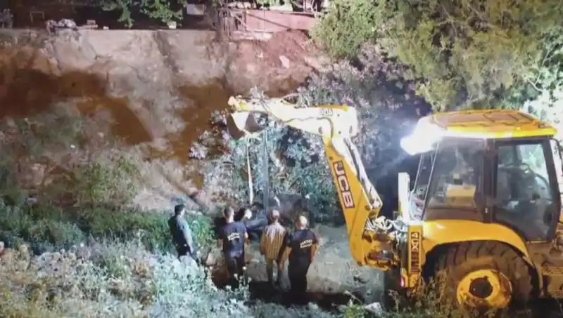 Hatay'da Eşi Benzeri Olmayan İnek Kurtarma Operasyonu Gerçekleşti