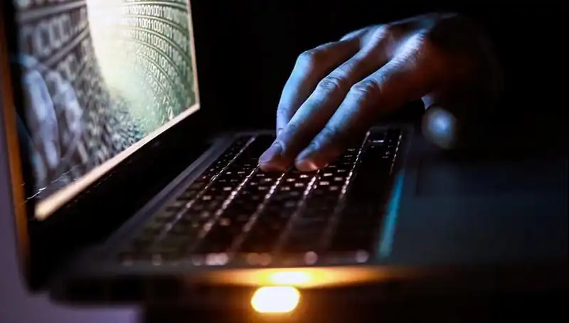 Kiracılarını Kandıran Ev Sahibinin Ahlaksız Flört Tuzakları