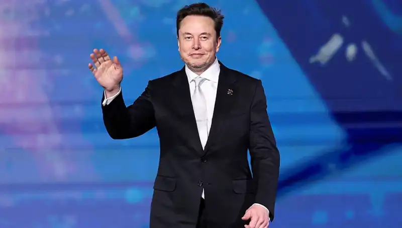 Tesla’nın Yeni Stratejisi: Yüksek Performanslı “Canavarı” Rafa Kaldırdı