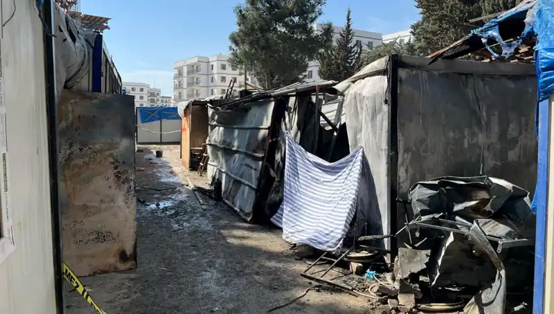 İşçilerin Kaldığı Konteynerde Yangın: Mahalleyi Saran Korku Dolu Anlar