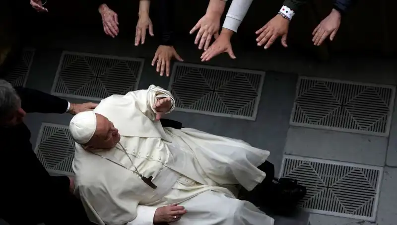 600 Yıl Sonra Yeniden: Papa Francis İstifa Edecek Mi?