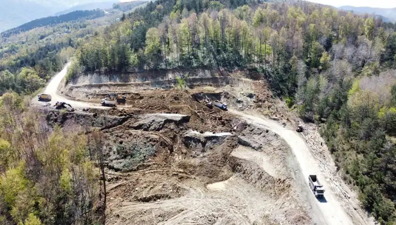 Kastamonu'da Heyelan: Çatalzeytin Kara Yolunda Sıkıntılı Anlar
