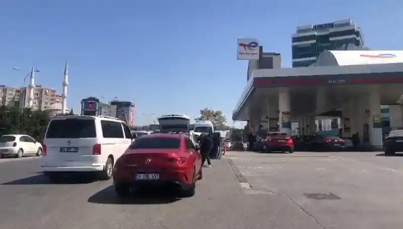 Deprem Sonrası Akaryakıt İstasyonlarında Neden Kuyruklar Oluştu?