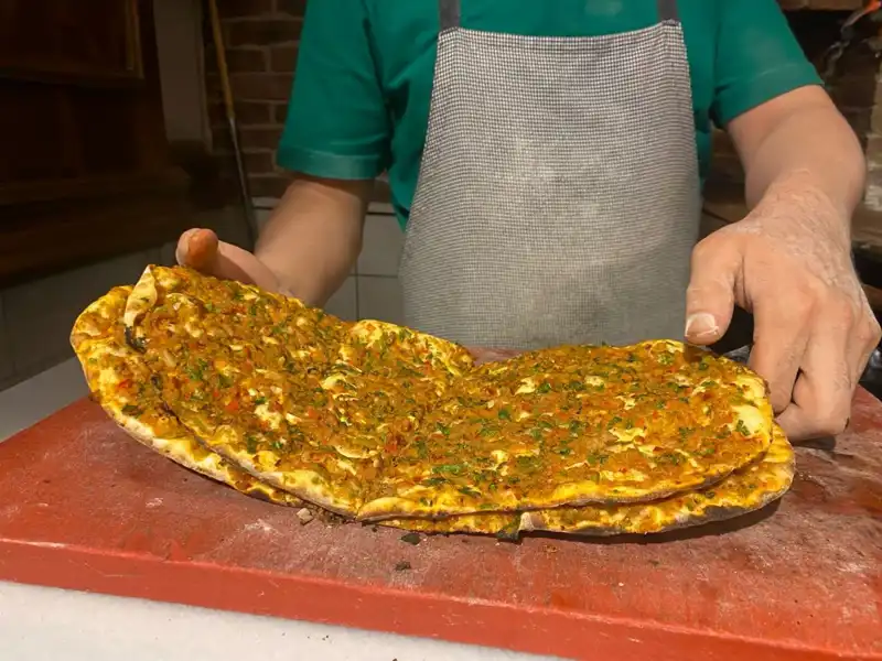 İstanbul'un Lahmacun Fiyatları: Semtlere Göre Farklılıklar Neden Bu Kadar Büyük?