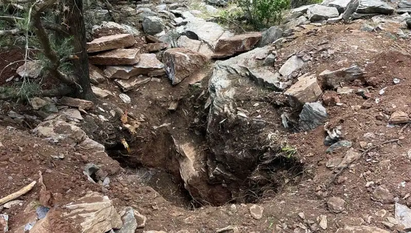 Eski Vali ve Emekli Albay Define Avında Yakalandı: Olayda Şok Detaylar