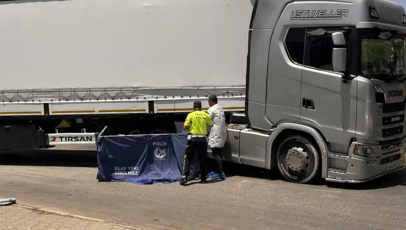 Gaziantep'te Feci TIR Kazası: Hayatını Kaybedenlerin Sayısı İkishe Ayrıldı