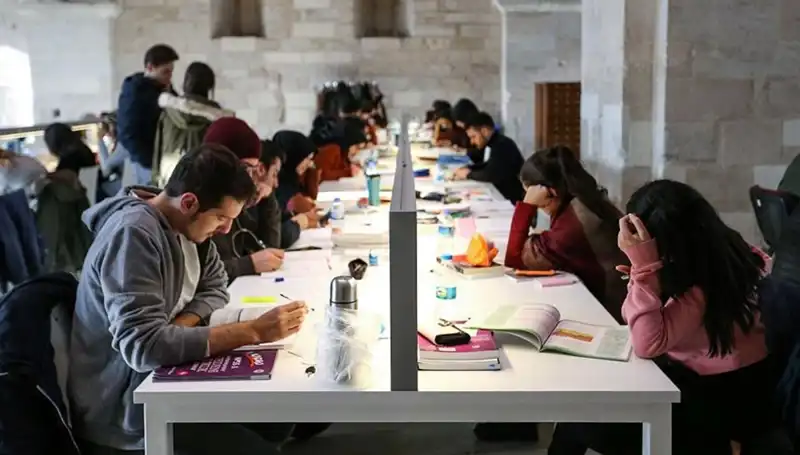 Üniversiteler Yeni Eğitim Yılı İçin Başlangıç Tarihlerini Açıkladı!