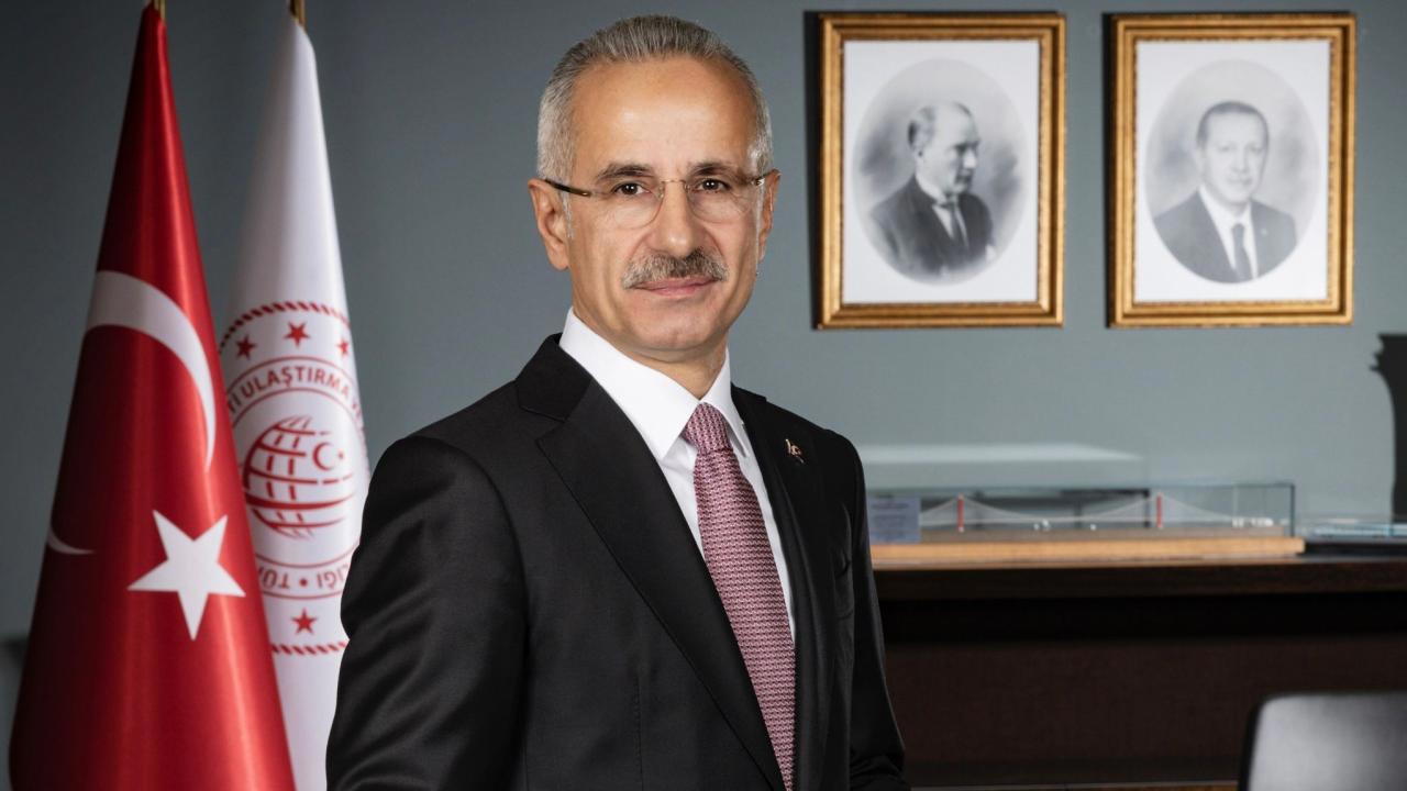 Uraloğlu: Türkiye ile Deniz Yetki Anlaşması İmzalandı