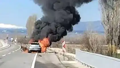 Kütahya'da Felakete Yol Açan Otomobil Yangını: Neden ve Sonuçları
