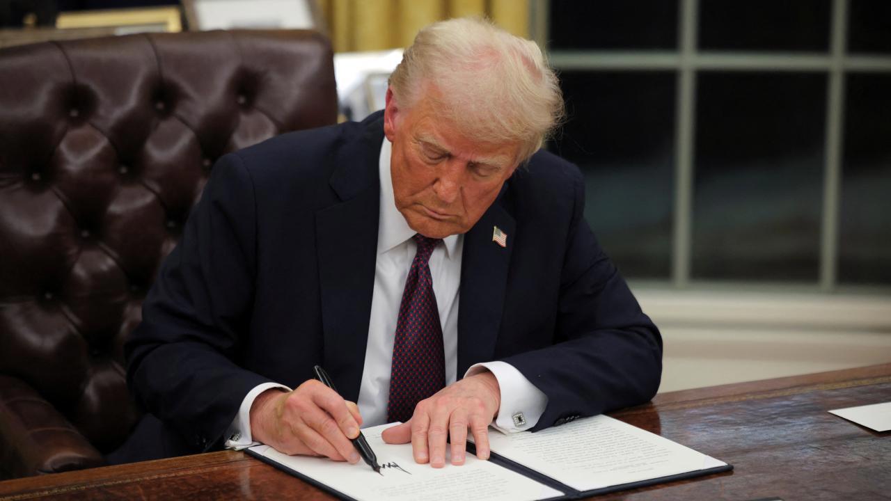 Trump, Kararname Yetkisini Kullanmaya Devam Ediyor