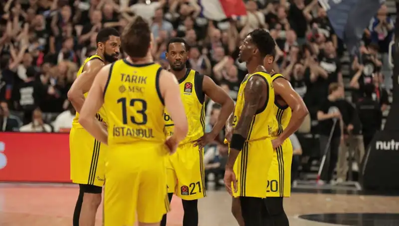 Fenerbahçe, Panathinaikos'u Geçerek Final Yolunda Dev Adım Atmayı Hedefliyor