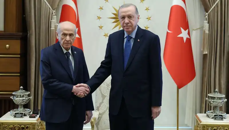 Cumhurbaşkanı Erdoğan ve Bahçeli Arasında Kritik Zirve: Politikanın Nabzı Tutuldu