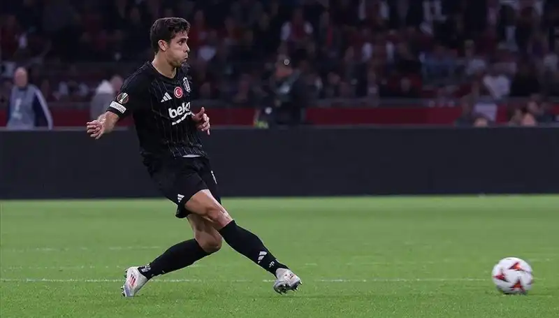 Beşiktaş, Derbi Öncesi Önemli Bir Oyuncusunu Kayıt Altına Aldı!
