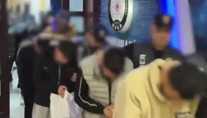 Türkiye'de 2,8 Milyar Liralık Bahis Operasyonunda 46 Gözaltı