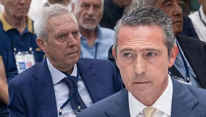 Fenerbahçe Divan Kurulu'nda Aziz Yıldırım'dan Şok Adaylık Açıklaması ve Gerginlik
