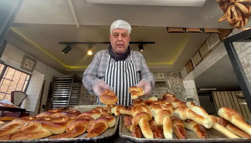 Ramazan Tradisyonu: 92 Yıldır Tezgahta Yerini Alan Kalfası ve İşsizlikle Mücadelesi