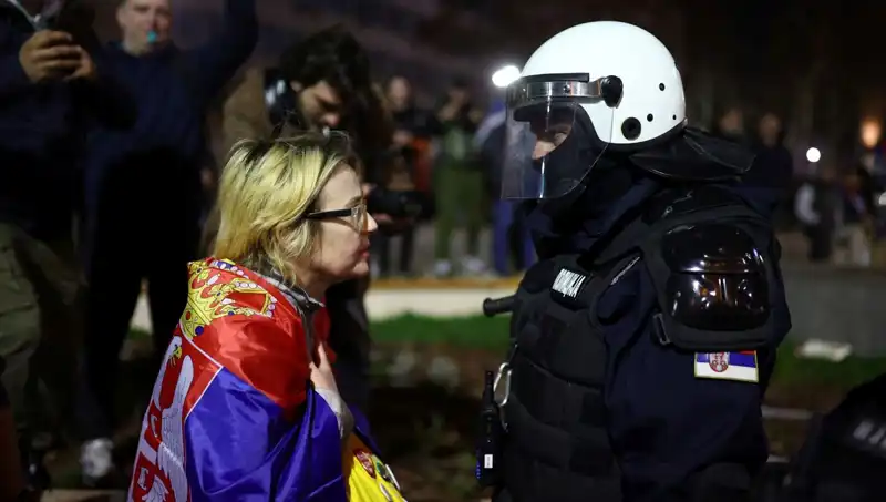 Sırbistan'da Yasaklı Sonik Silah Kullanımı: Muhalefet AİHM’e Başvuruyor!