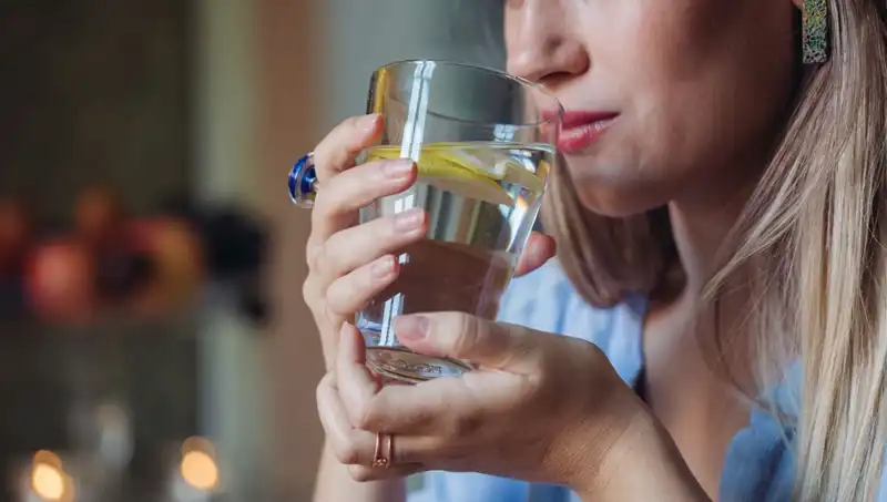 Aç Karnına 1 Litre Su İçmenin Sağlığınıza Faydaları
