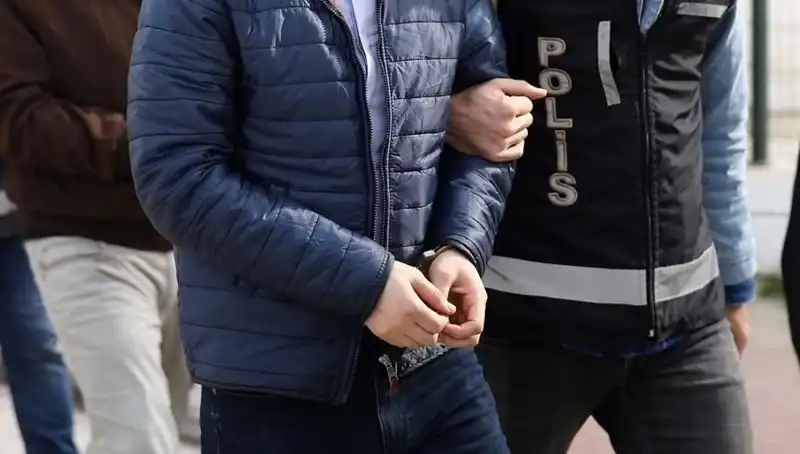 Hırsızlık Çetesi Suçüstü Yakalandı: 5 Gözaltı ve Detayları