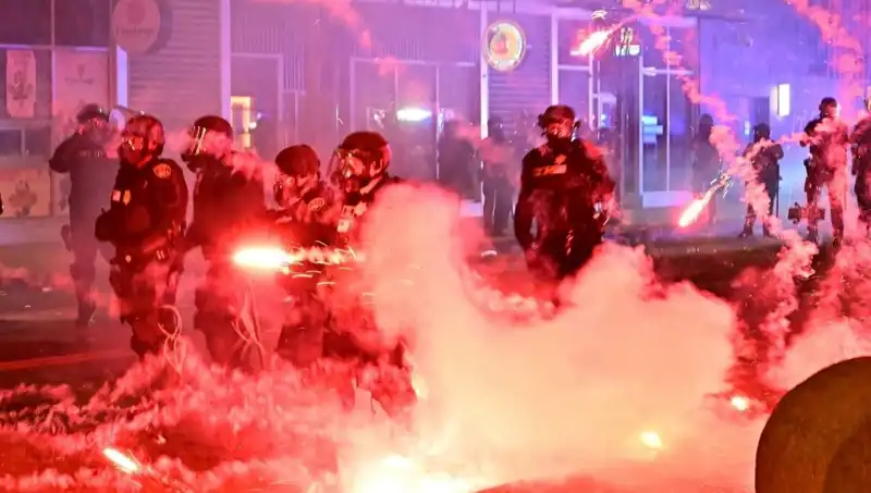 ABD'de Büyüyen İsyan: Los Angeles Protestoları Ülke Genelinde Etki Alanını Genişletiyor