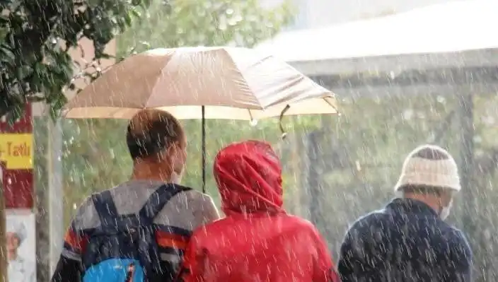Aydın’da Sağanak Yağış Alarmı: Meteoroloji’den Önemli Uyarılar Geldi!