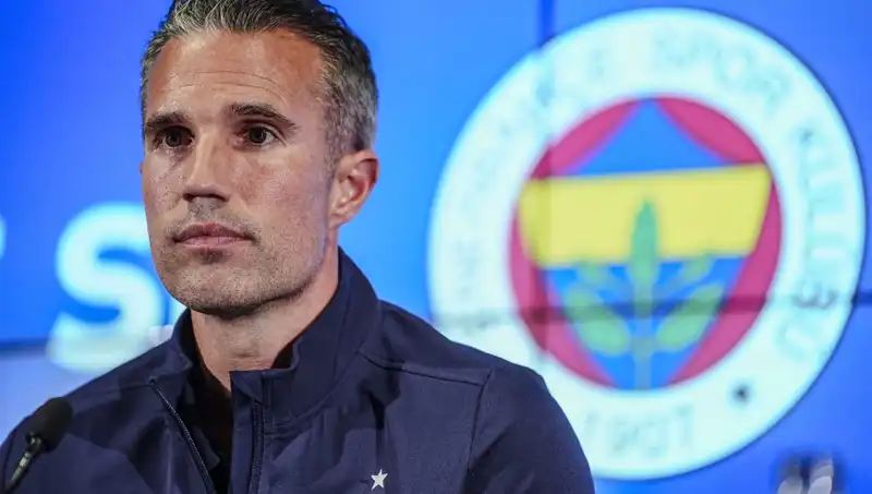 Fenerbahçe’ye Dair Tur Şansı: Robin van Persie’nin Beklentileri