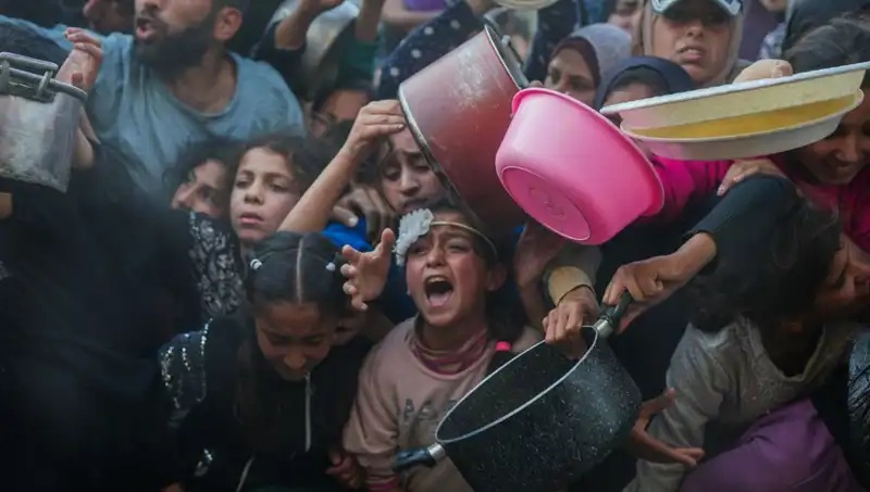 Gazze'de Açlık Krizi: Un Stokları Tükendi, İnsani Durum Kritik Noktaya Geldi