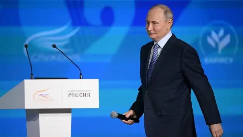 Rusya’da Yabancı Ajan Yasası: Putin’den Tartışmalı İmza