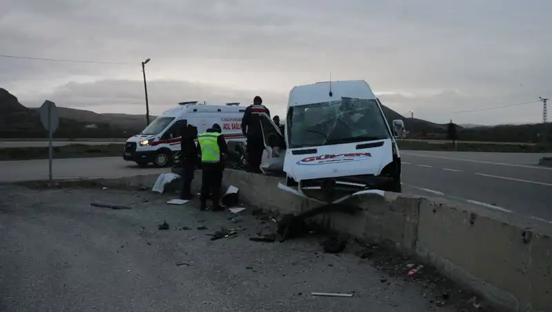 İşçi Servisi, İnşaat Alanında İnistath Duvarına Çarptı: Detaylar ve Son Gelişmeler