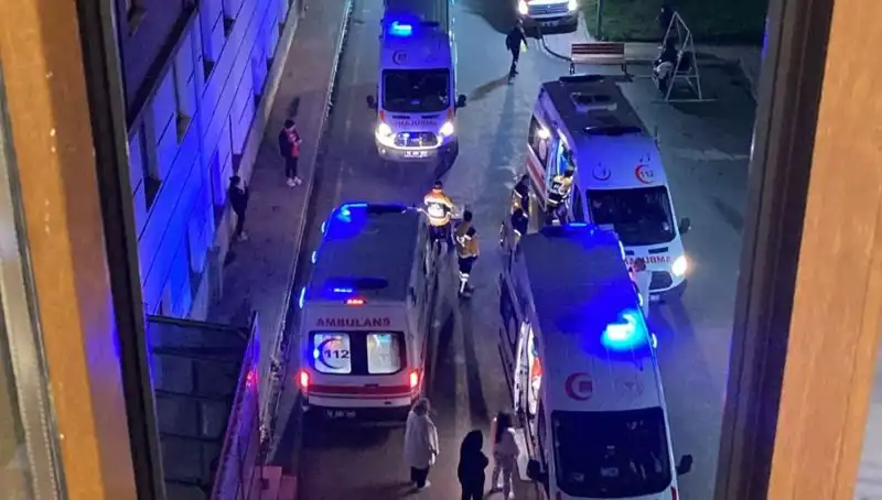 Akşam Yemeği Felaketi: 53 Öğrenci Hastaneye Kaldırıldı
