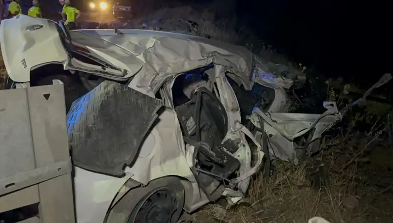 Ters Şeride Giren Otomobilin Trajik Kazası: 1 Ölü, 2 Yaralı