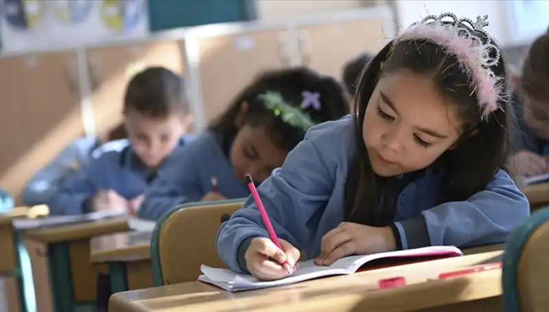 Okullar Ara Tatilden Sonra Ne Zaman Açılacak? 2024-2025 Takvimi