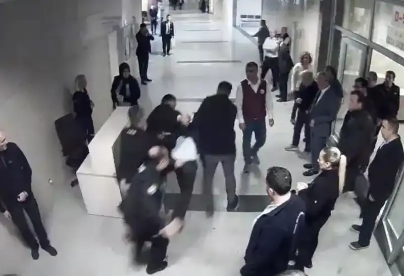 Savcı, Kadın Hakimi Vurarak Türkiye'yi Şok Etti! O Anlar Kameralarda