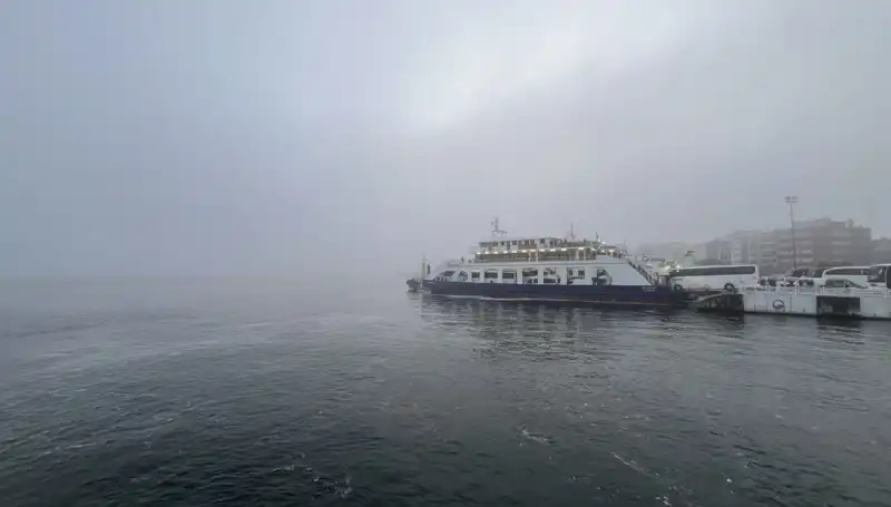 Çanakkale Boğazı'nda Yoğun Sis, Transit Geçişlere Engel Oluyor