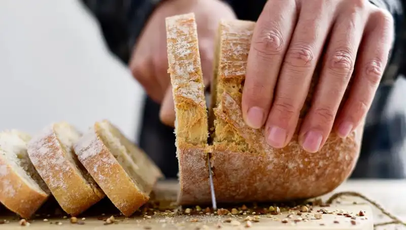 Kızarmış Ekmek ile Taze Ekmek: Hangisi Sağlıklı Tercih?