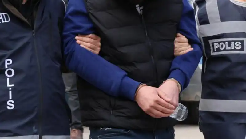 DAEŞ'e Yönelik Operasyonda 4 İl Genelinde Gözaltılar Gerçekleştirildi