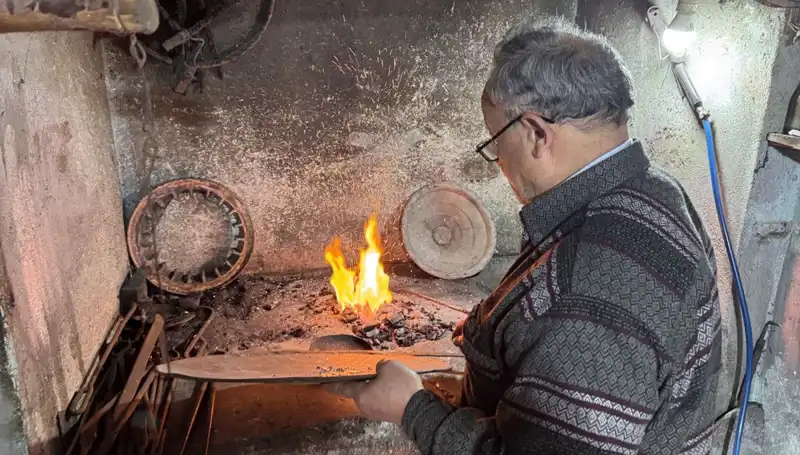 Baba Mesleğini 20 Metrekarelik Dükkanda Yaşatan Genç İş Adamı