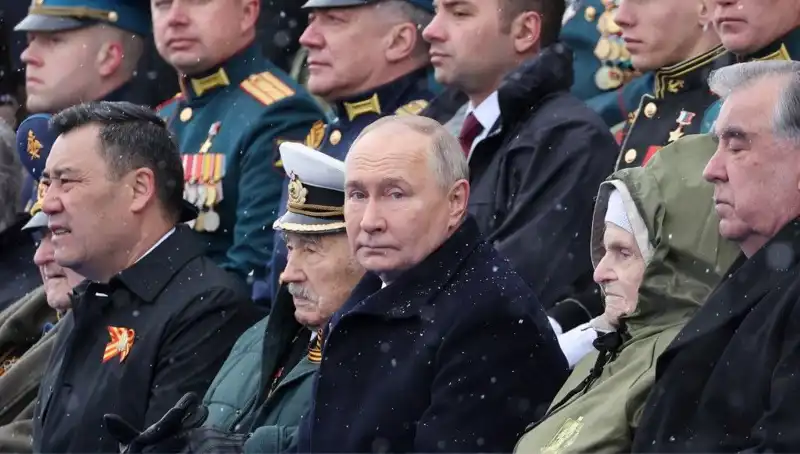 Rusya'nın Askeri Gücü Artıyor: Putin'den Tarihi Bir Çağrı